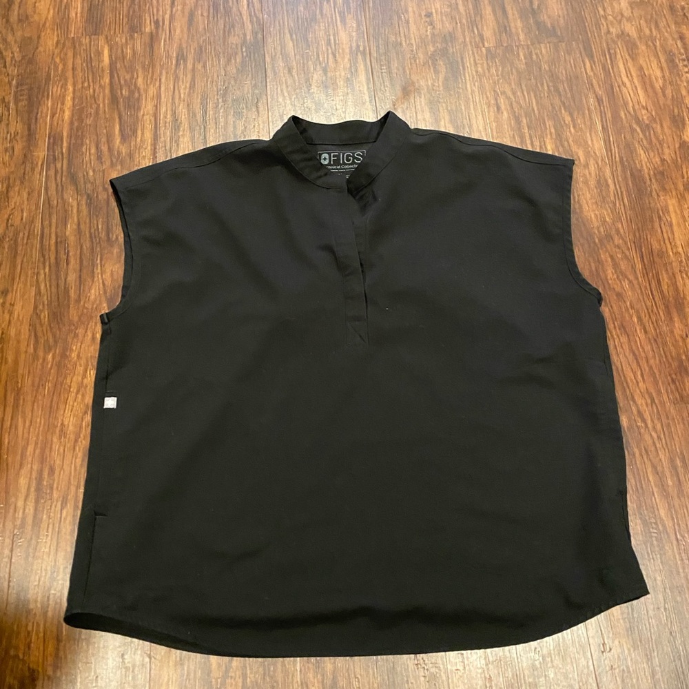 Womens Rafaela scrub top